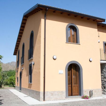 La Porta Delle Gole Hotel Motta Camastra Exterior foto